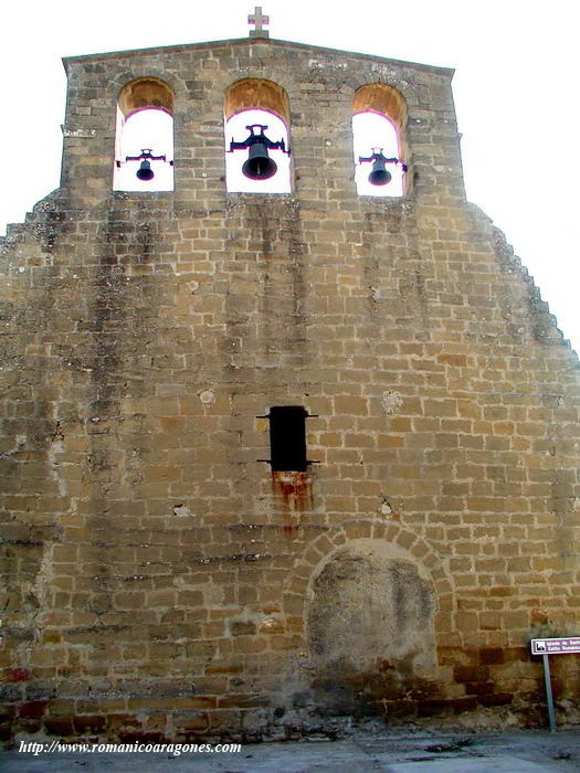 VISTA OESTE DEL TEMPLO.